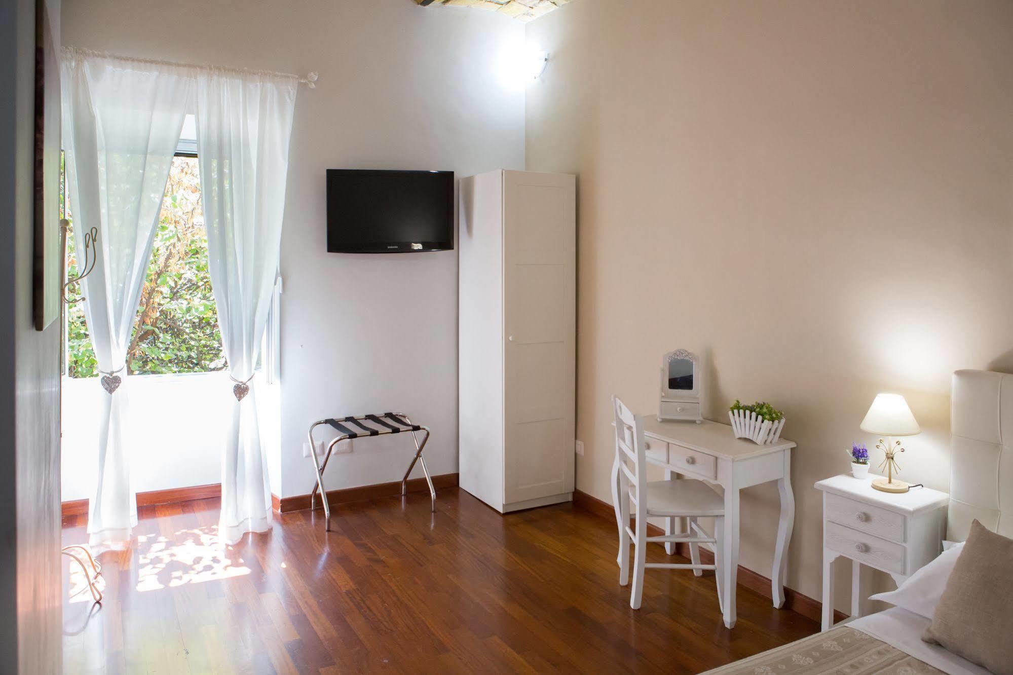 Отель Residenza Sistina Рим Экстерьер фото